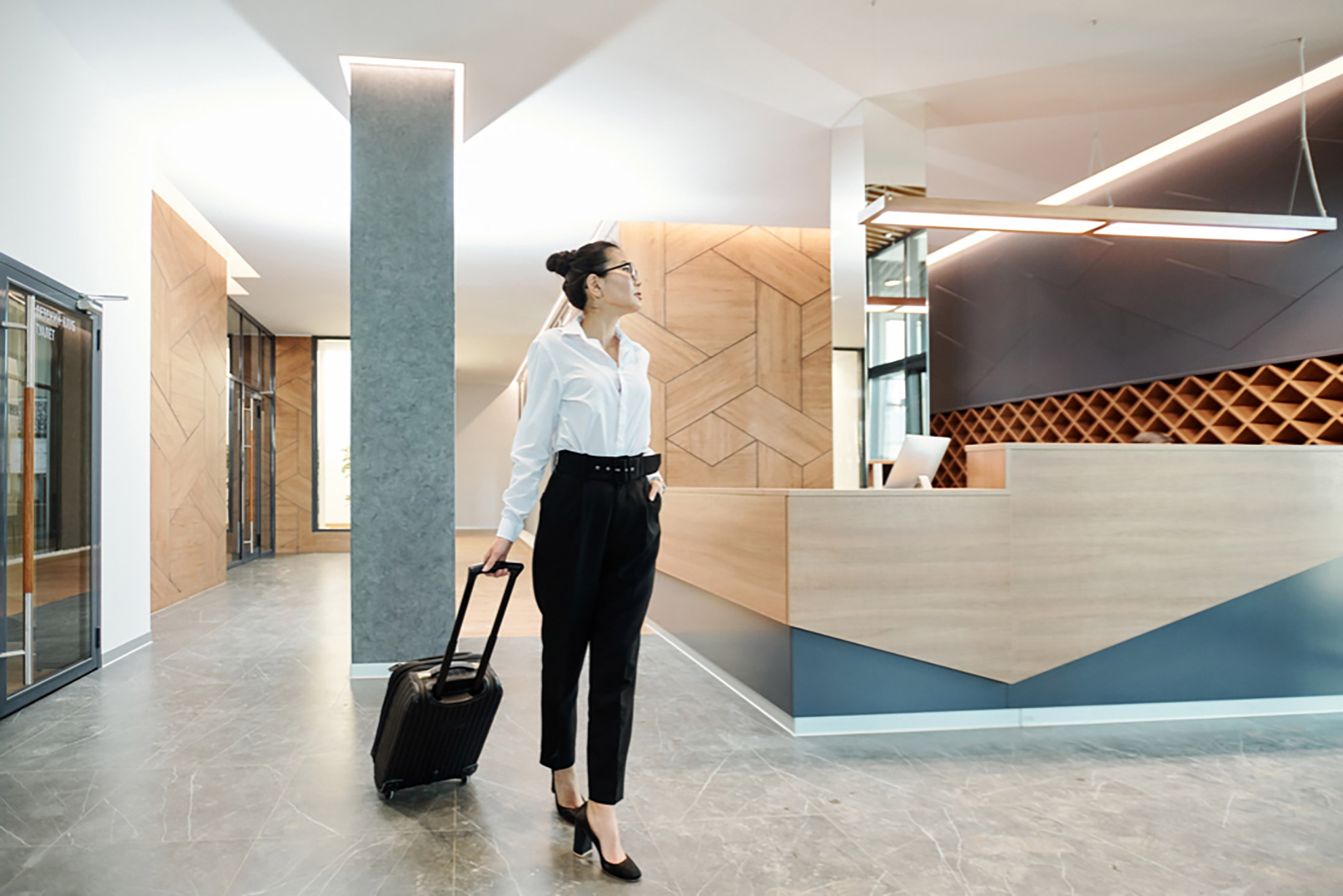 asian-businesswoman asian-businesswoman