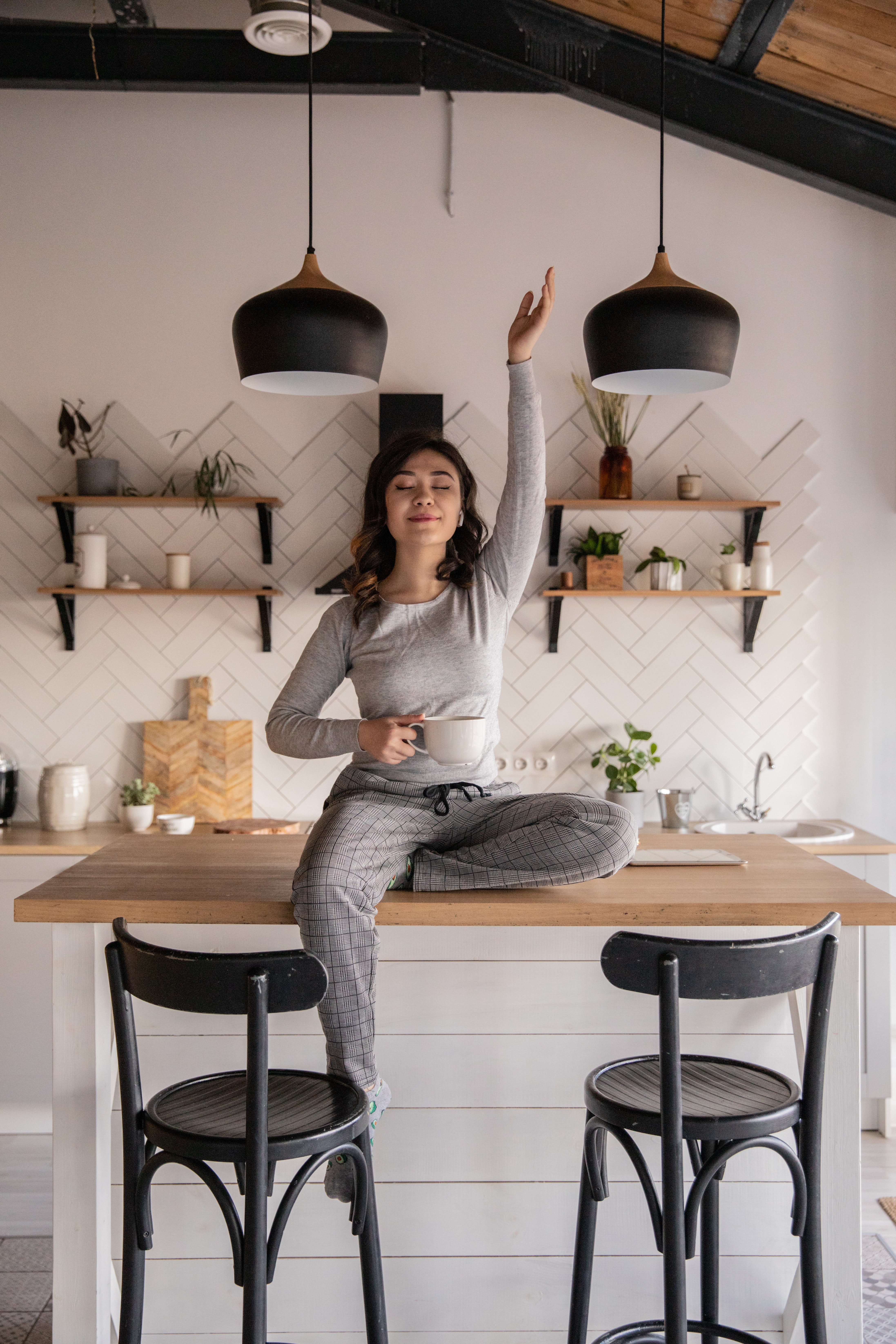 using airbnb management software