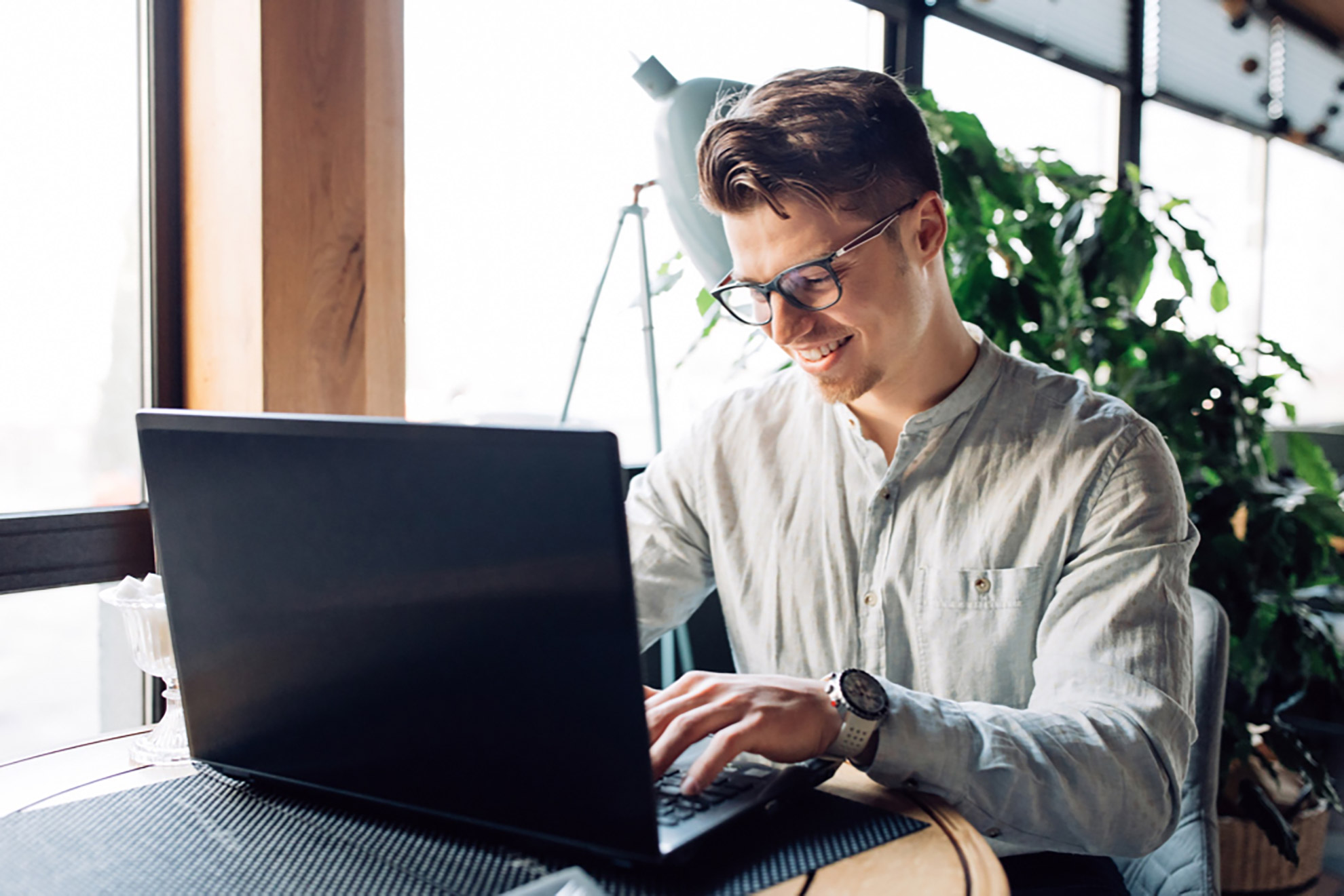 working-laptop-typing