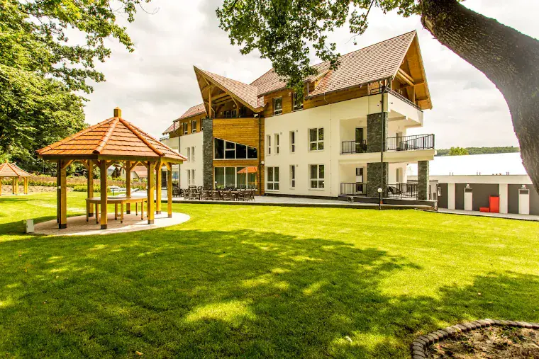 Apartamentų pastatas su vaizdu į miestą