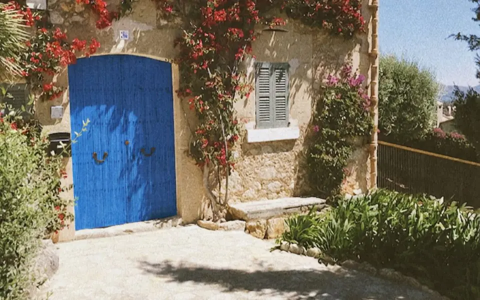 Small independent guest house